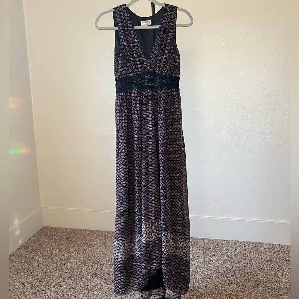 Long sleeveless dress pattern size extra small